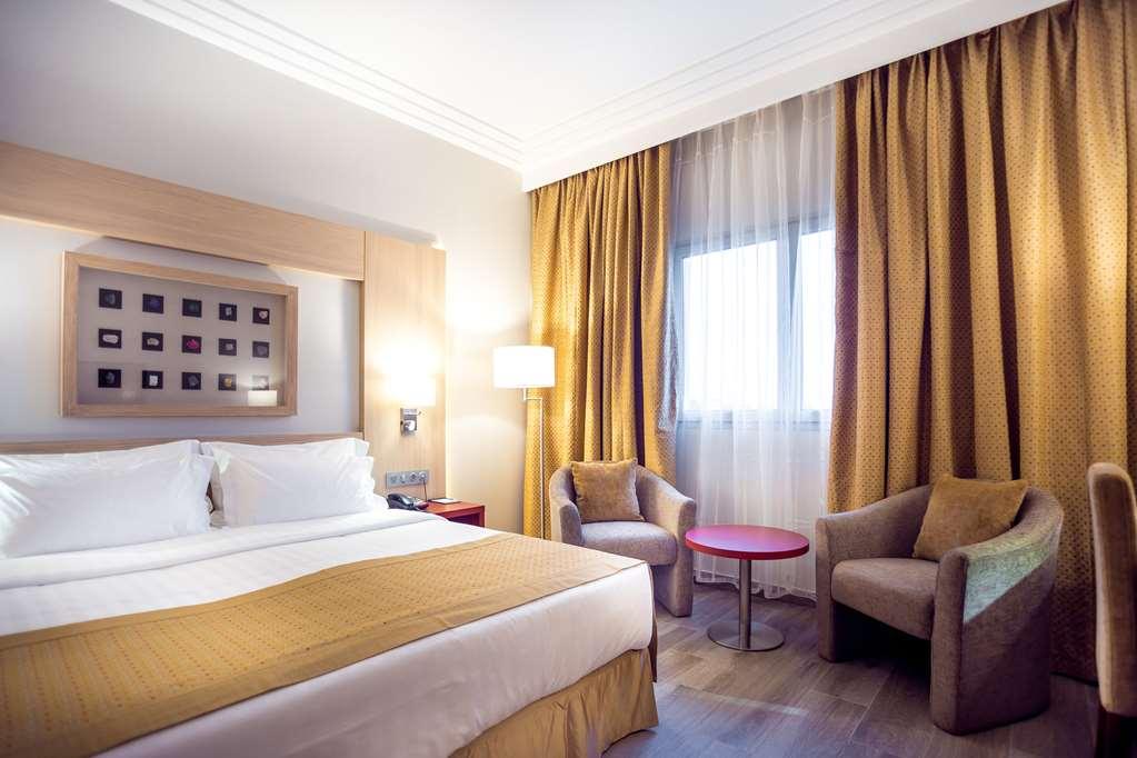 Golden Tulip Le Diplomate Hotell Cotonou Rom bilde