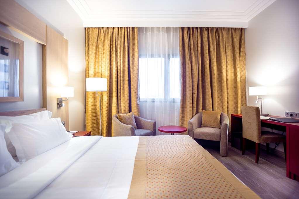 Golden Tulip Le Diplomate Hotell Cotonou Rom bilde