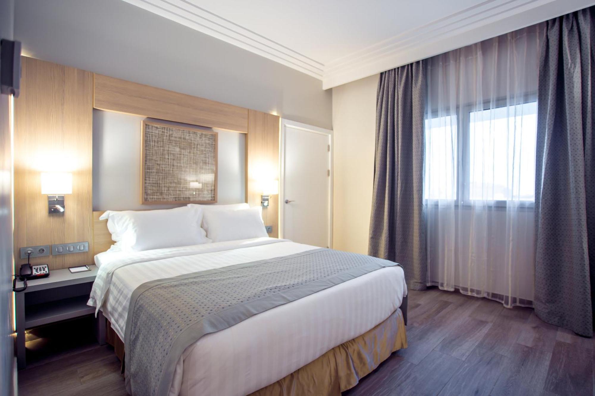 Golden Tulip Le Diplomate Hotell Cotonou Eksteriør bilde