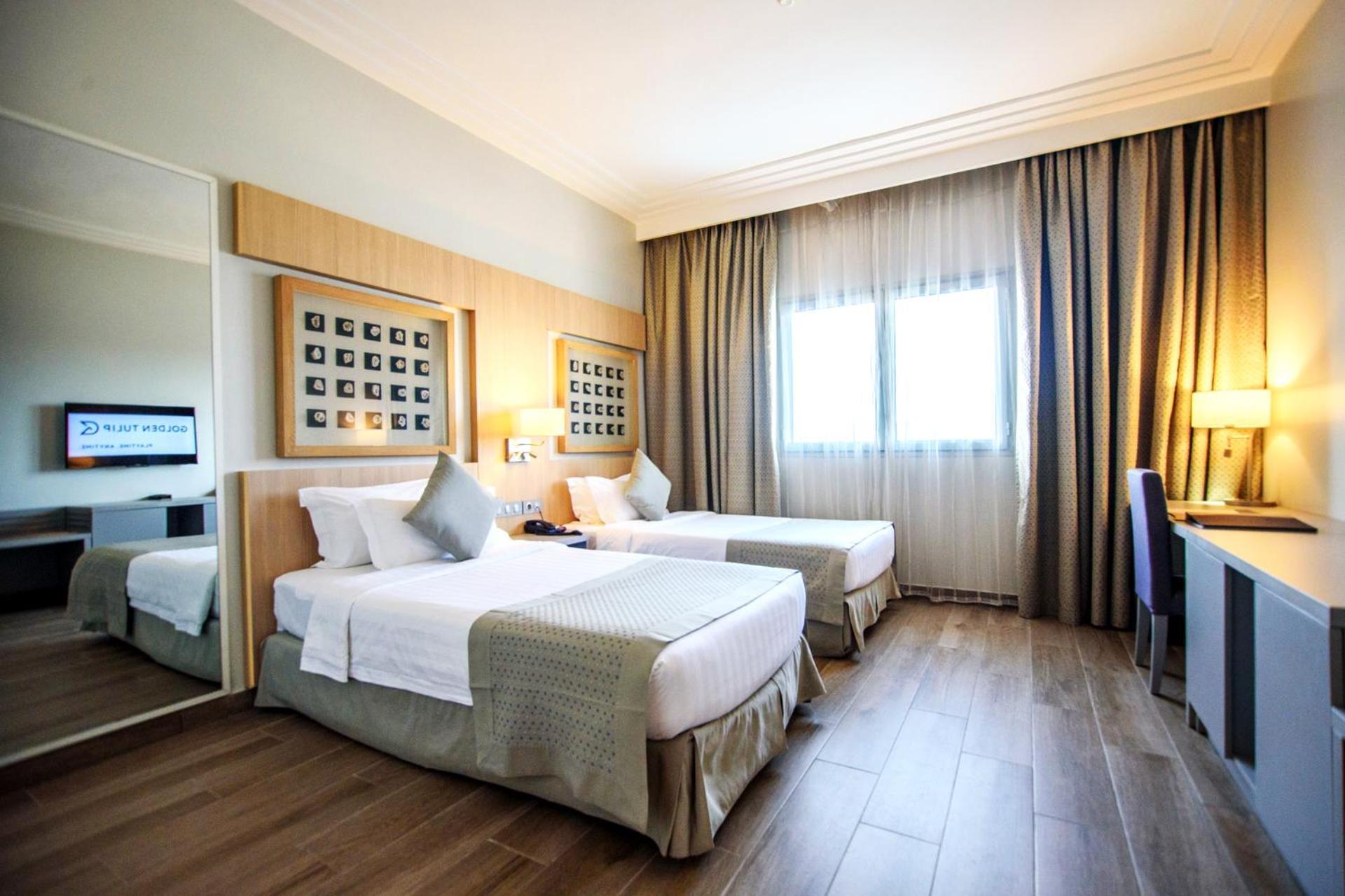 Golden Tulip Le Diplomate Hotell Cotonou Eksteriør bilde