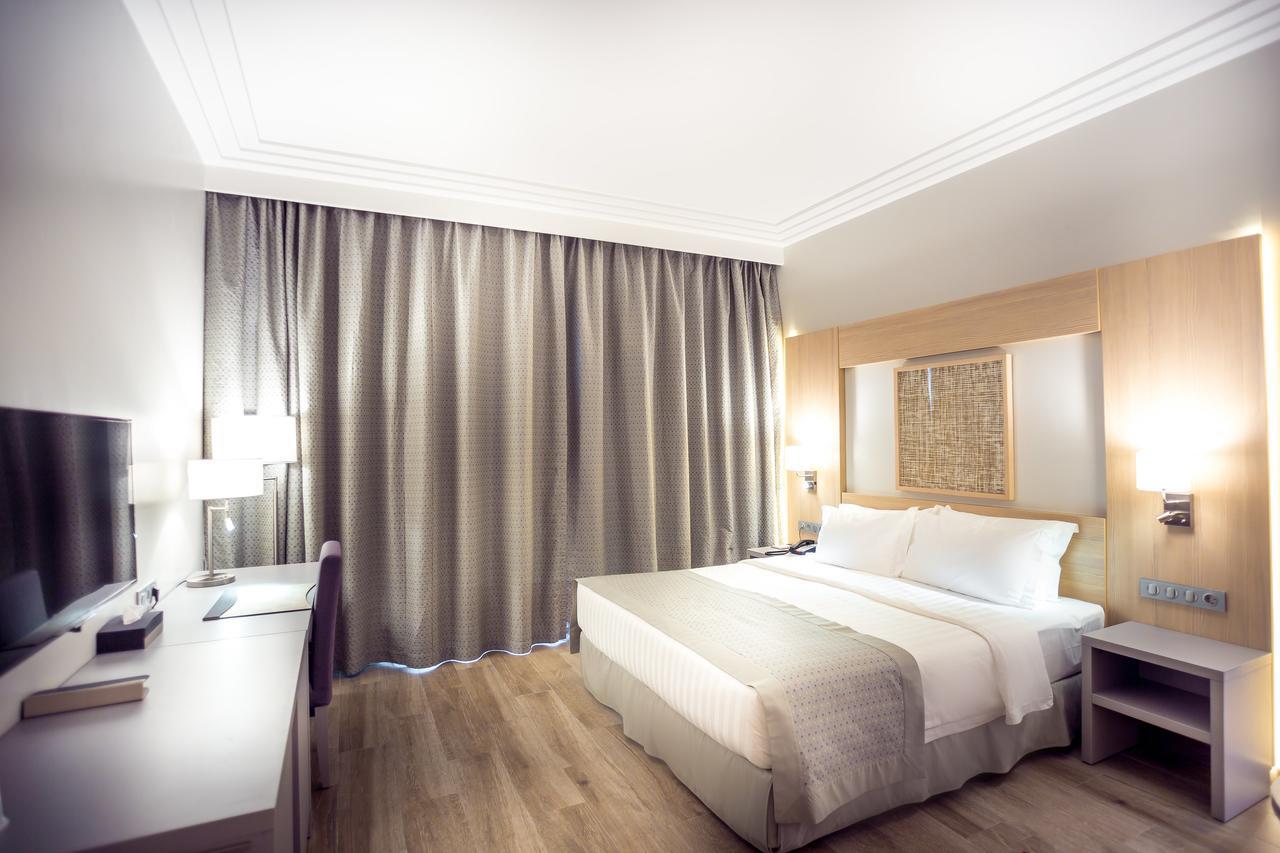 Golden Tulip Le Diplomate Hotell Cotonou Eksteriør bilde